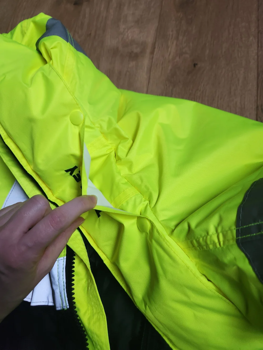 NWT Tingley Bomber II High-Visibility Yellow and Black Safety Work Jacket XL